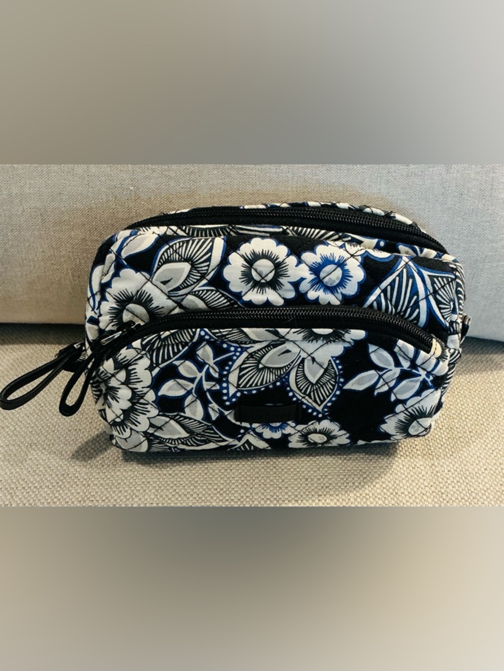Vera Bradley Mini Cosmetic Case in Snow Lotus (2017)
